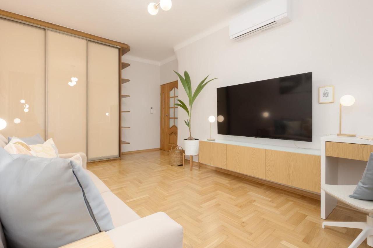 Bright Apartment Kasprzaka Warsaw Wola Near Metro Station By Noclegi Renters Екстериор снимка